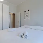 Guesthost - Bright Flat Just 500 Mt To Porta Nuova * Турин