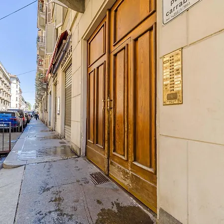 Guesthost - Bright Flat Just 500 Mt To Porta Nuova Lägenhet Turin