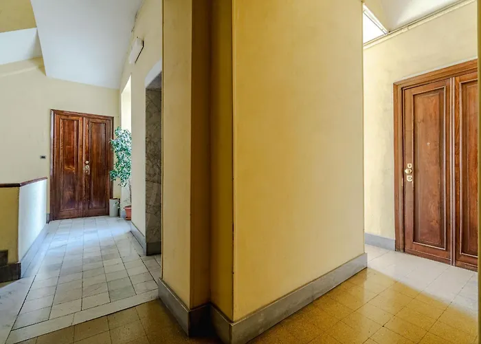 Apartment Guesthost - Bright Flat Just 500 Mt To Porta Nuova Turin