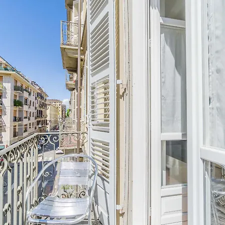 Guesthost - Bright Flat Just 500 Mt To Porta Nuova * Torino